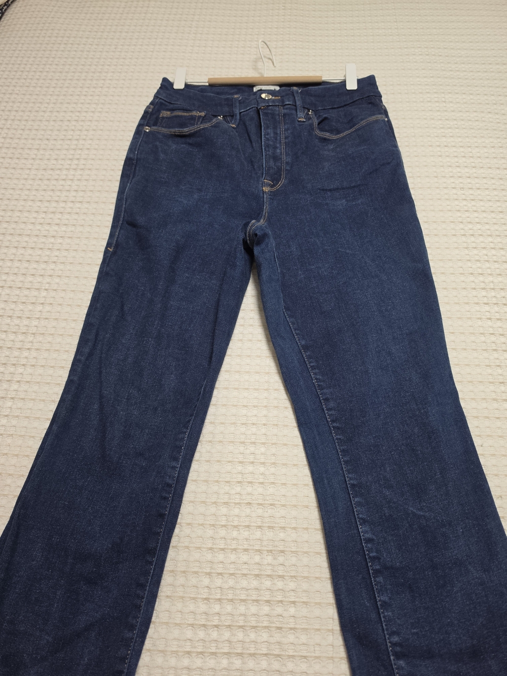 Good American Deep Indigo Flared Jeans - Picture 2 of 14